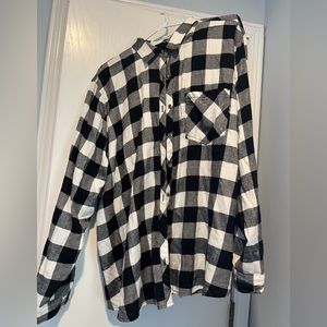 Maurice’s flannel top. Size 3+